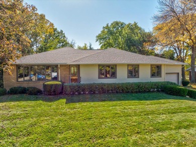 Bright & beautifully maintained this single-story ranch home in on Odana Hills Golf Course in Wisconsin - for sale on GolfHomes.com, golf home, golf lot