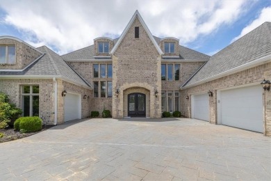 Executive elegance meets resort-style living in this stunning on Pinnacle Country Club in Arkansas - for sale on GolfHomes.com, golf home, golf lot