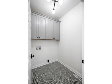 Beautifully renovated and thoughtfully designed, this 4-bedroom on Woodside Plantation Country Club in South Carolina - for sale on GolfHomes.com, golf home, golf lot