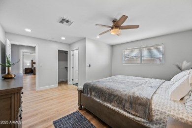 REMODELED AND RIGHT ON THE GOLF COURSE! 

Beautifully on Sun City Lakes West and East in Arizona - for sale on GolfHomes.com, golf home, golf lot