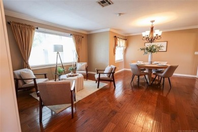 Welcome to Lakeview Drive! This 3 bed, 3 bath home sits right on on  in Oklahoma - for sale on GolfHomes.com, golf home, golf lot