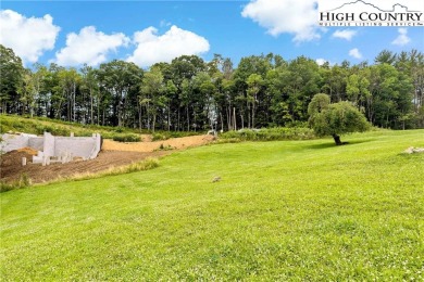 EASY BUILD, MOUNTAIN VIEWS - LOT WR72 is located in the gated on Elk River Club in North Carolina - for sale on GolfHomes.com, golf home, golf lot