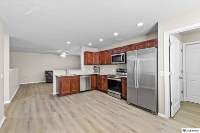 Don't miss this 5 bedroom 3 full bath townhome in NE Lincoln! on Mahoney Golf Course in Nebraska - for sale on GolfHomes.com, golf home, golf lot