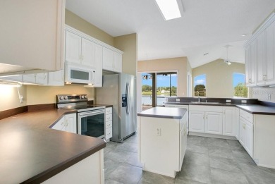 Welcome to 529 Quail Down Dr, located in the Quail Lake section on DeBary Golf and Country Club in Florida - for sale on GolfHomes.com, golf home, golf lot