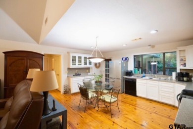 Welcome to this charming home nestled within the private, gated on Holly Lake Ranch Golf Club in Texas - for sale on GolfHomes.com, golf home, golf lot