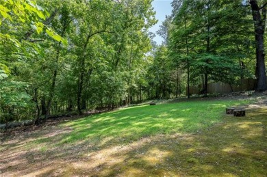 Welcome to your stunningly renovated 1872SF gem! Boasts modern on Bella Vista Country Club - Kingswood in Arkansas - for sale on GolfHomes.com, golf home, golf lot