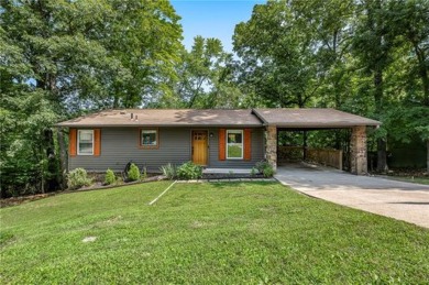 Welcome to your stunningly renovated 1872SF gem! Boasts modern on Bella Vista Country Club - Kingswood in Arkansas - for sale on GolfHomes.com, golf home, golf lot