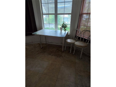 This is investor alert. 2 bedroom 2 bath home located in Oak Run on Royal Oaks Golf Club in Florida - for sale on GolfHomes.com, golf home, golf lot