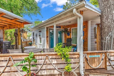 Charming 3 Bedroom, 2 Bath Bungalow in Ocean Lakes - Coastal on Prestwick Country Club in South Carolina - for sale on GolfHomes.com, golf home, golf lot