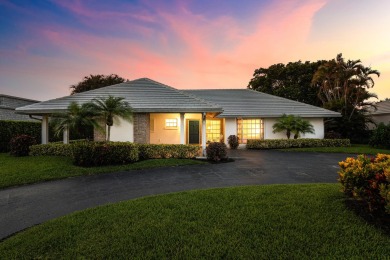 RARE 4-BEDROOM SINGLE FAMILY HOME WITH SWEEPING FAIRWAY on Atlantis Golf Club in Florida - for sale on GolfHomes.com, golf home, golf lot