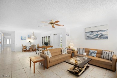 PRICED TO SELL! This Valencia Garden Villa has 1700 sq ft of on Seven Lakes Golf and Tennis Community in Florida - for sale on GolfHomes.com, golf home, golf lot
