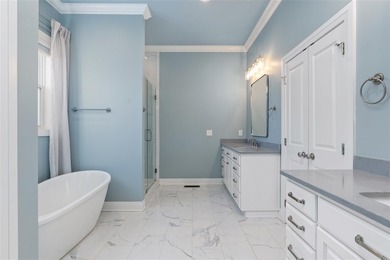 Turn key property on a corner lot in the Villages of Olde Stone on The Club At Olde Stone in Kentucky - for sale on GolfHomes.com, golf home, golf lot