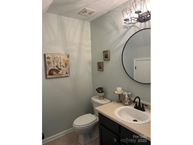 Highly sought after walkable Birkdale Village! Fun walk to on Birkdale Golf Club in North Carolina - for sale on GolfHomes.com, golf home, golf lot