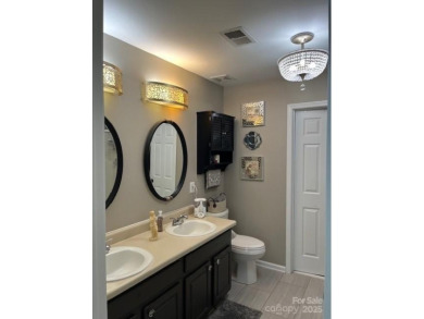 Highly sought after walkable Birkdale Village! Fun walk to on Birkdale Golf Club in North Carolina - for sale on GolfHomes.com, golf home, golf lot