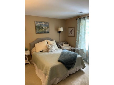 Highly sought after walkable Birkdale Village! Fun walk to on Birkdale Golf Club in North Carolina - for sale on GolfHomes.com, golf home, golf lot