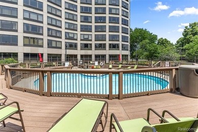 Welcome to this remarkable 2-bedroom, 2-bath residence located on Evergreen Hills Golf Course in Michigan - for sale on GolfHomes.com, golf home, golf lot