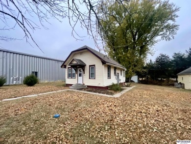 Hope R Benne, C: , hopebennerealtor,   - This recently updated on Oakland Golf Club in Nebraska - for sale on GolfHomes.com, golf home, golf lot