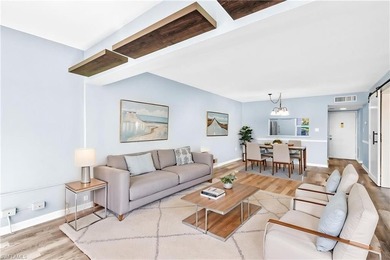 FULLY UPDATED - BUNDLED GOLF (NO GREEN FEES) - GOLF VIEW! This on Seven Lakes Golf and Tennis Community in Florida - for sale on GolfHomes.com, golf home, golf lot