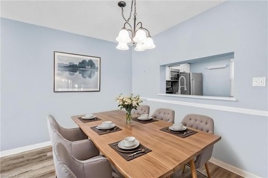 FULLY UPDATED - BUNDLED GOLF (NO GREEN FEES) - GOLF VIEW! This on Seven Lakes Golf and Tennis Community in Florida - for sale on GolfHomes.com, golf home, golf lot