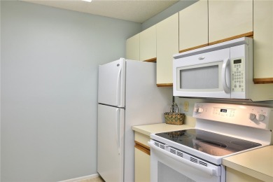 Precious first-floor 2BD/2BA condo in a vibrant 55+ community on Vista Plantation Golf Club in Florida - for sale on GolfHomes.com, golf home, golf lot