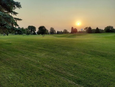 Life is greener on the Spencer Municipal Golf Course. Here is a on Spencer Municipal Golf Course in Iowa - for sale on GolfHomes.com, golf home, golf lot