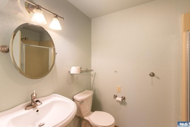 Enjoy easy living in this charming, nicely updated, 2 bed, 2 on SunLand Golf and Country Club in Washington - for sale on GolfHomes.com, golf home, golf lot
