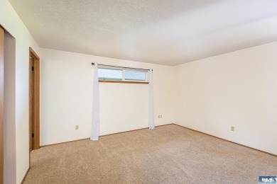 Enjoy easy living in this charming, nicely updated, 2 bed, 2 on SunLand Golf and Country Club in Washington - for sale on GolfHomes.com, golf home, golf lot
