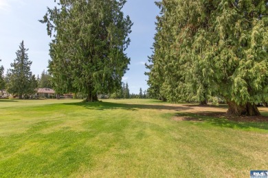 Enjoy easy living in this charming, nicely updated, 2 bed, 2 on SunLand Golf and Country Club in Washington - for sale on GolfHomes.com, golf home, golf lot