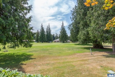 Enjoy easy living in this charming, nicely updated, 2 bed, 2 on SunLand Golf and Country Club in Washington - for sale on GolfHomes.com, golf home, golf lot