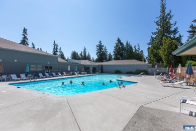Enjoy easy living in this charming, nicely updated, 2 bed, 2 on SunLand Golf and Country Club in Washington - for sale on GolfHomes.com, golf home, golf lot