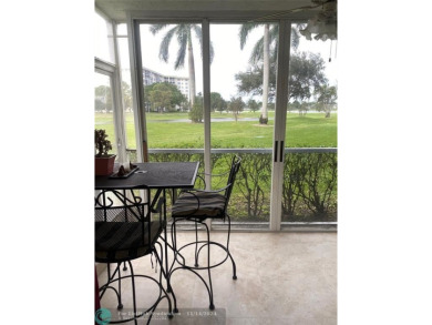 ARE YOU LOOKING FOR A PROPERTY VERY WELL MAINTAINED, SPACIOUS on Palm-Aire Country Club and Resort - Palms in Florida - for sale on GolfHomes.com, golf home, golf lot