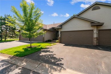 Great Townhome has good size front entry with closet and access on The Ponds Golf Club in Minnesota - for sale on GolfHomes.com, golf home, golf lot