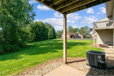 Great Townhome has good size front entry with closet and access on The Ponds Golf Club in Minnesota - for sale on GolfHomes.com, golf home, golf lot