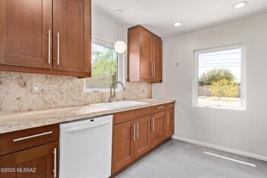 Upgrades! Additional Room/office 300sqGorgeous 3-bedroom gem! on Randolph Park Golf Courses in Arizona - for sale on GolfHomes.com, golf home, golf lot