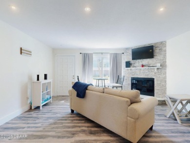 Beautifully redone three story unit with  a Ocean Peak and on Harbour Village Golf and Yacht Club in Florida - for sale on GolfHomes.com, golf home, golf lot