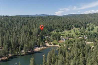 This home offers an unbeatable location directly across from the on Sequoia Woods Country Club in California - for sale on GolfHomes.com, golf home, golf lot