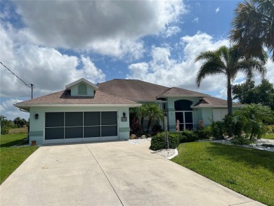 ROTONDA WEST PINEHURST - Lakefront Pool Home on oversized on Pinemoor West Golf Club in Florida - for sale on GolfHomes.com, golf home, golf lot