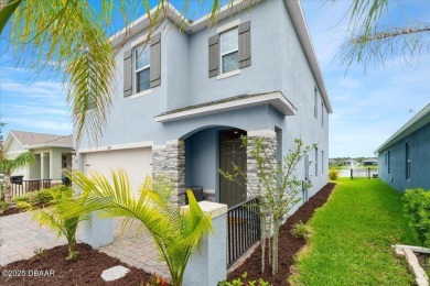 LAKEFRONT 5-bedroom, 3-bathroom, 2-car garage, concrete block on Venetian Bay Golf Course in Florida - for sale on GolfHomes.com, golf home, golf lot