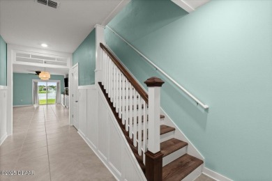 LAKEFRONT 5-bedroom, 3-bathroom, 2-car garage, concrete block on Venetian Bay Golf Course in Florida - for sale on GolfHomes.com, golf home, golf lot