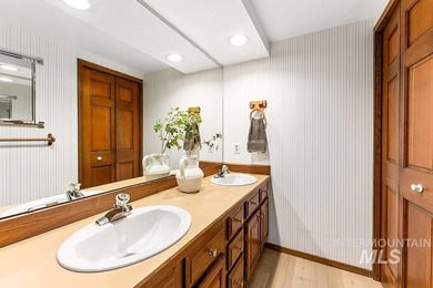 An original mid-century gem in the North Boise foothills on Crane Creek Country Club in ID - for sale on GolfHomes.com, golf home, golf lot