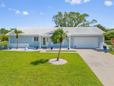 PUNTA GORDA ISLES!! WELL MAINTAINED 2 BEDROOM, 2BATH, 2 CAR on Saint Andrews South Golf Club in Florida - for sale on GolfHomes.com, golf home, golf lot
