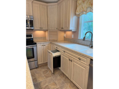 This lovely, TURNKEY manufactured 2 bdr, 2bath home located on a on Pine Lakes Country Club in Florida - for sale on GolfHomes.com, golf home, golf lot