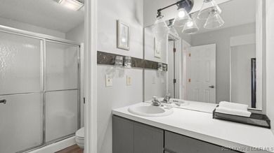 Welcome home to the Osage Vista's community. This top floor unit on Seasons Ridge At Four Seasons in Missouri - for sale on GolfHomes.com, golf home, golf lot