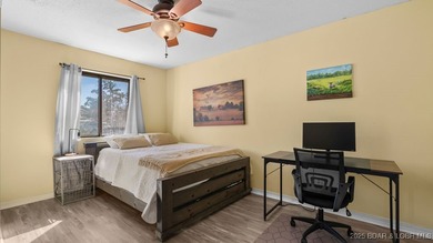 Welcome home to the Osage Vista's community. This top floor unit on Seasons Ridge At Four Seasons in Missouri - for sale on GolfHomes.com, golf home, golf lot