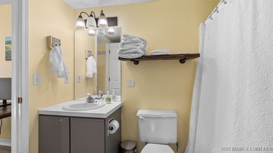 Welcome home to the Osage Vista's community. This top floor unit on Seasons Ridge At Four Seasons in Missouri - for sale on GolfHomes.com, golf home, golf lot