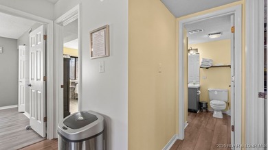 Welcome home to the Osage Vista's community. This top floor unit on Seasons Ridge At Four Seasons in Missouri - for sale on GolfHomes.com, golf home, golf lot