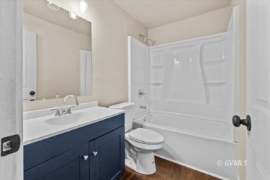 This fully updated, 3-bedroom 2 bath home is move-in ready and on Mt. Graham Municipal Golf Course in Arizona - for sale on GolfHomes.com, golf home, golf lot