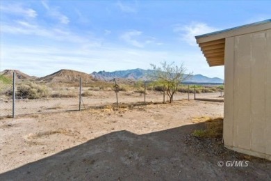 This fully updated, 3-bedroom 2 bath home is move-in ready and on Mt. Graham Municipal Golf Course in Arizona - for sale on GolfHomes.com, golf home, golf lot