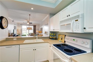 TURNKEY - IMMEDIATE GOLF MEMBERSHIP - GOLF COURSE VIEWS! on Forest Glen Golf and Country Club in Florida - for sale on GolfHomes.com, golf home, golf lot