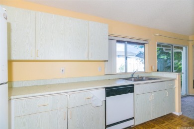 Charming Single-Level Home with Endless Potential - Discover a on Coral Creek Golf Course in Hawaii - for sale on GolfHomes.com, golf home, golf lot